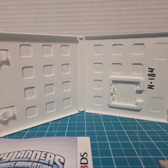 Skylanders Spyro’s Adventure Nintendo 3DS CIB Complete Video Game Tested - Picture 5 of 7